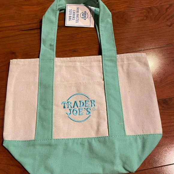 Spring 2026 Set of Trader Joe’s Mini Pastel Canvas Tote Bag Set Of 4 NWT - Picture 4 of 7